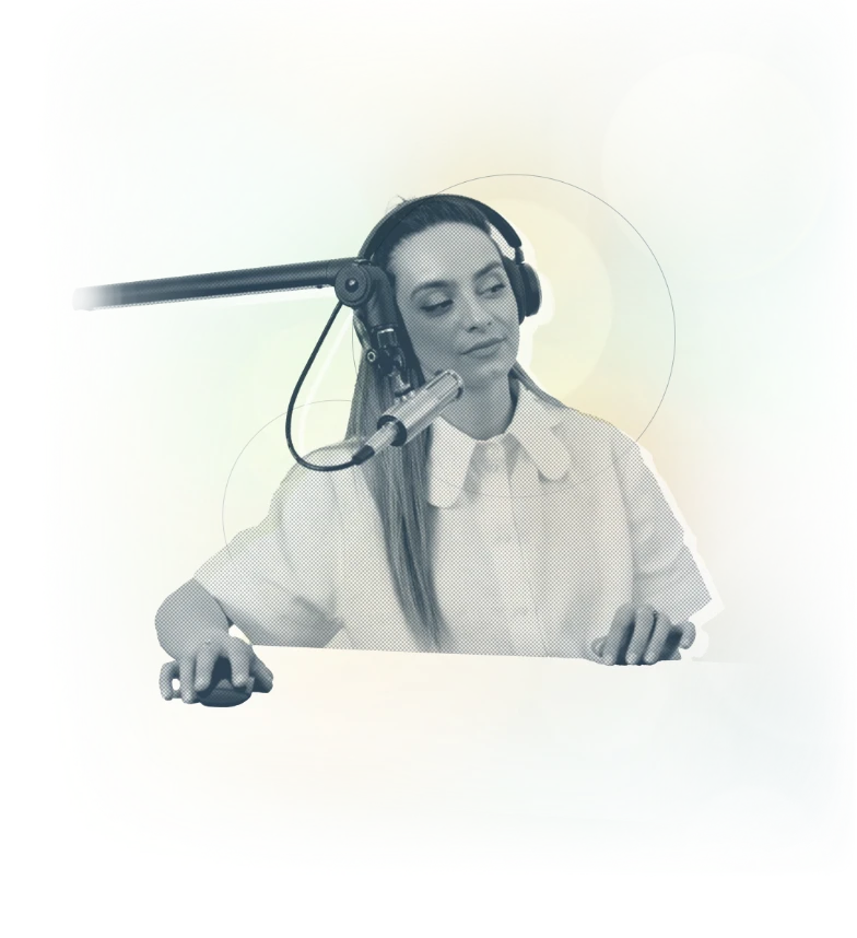 woman-presenting